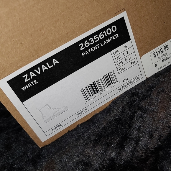 Dr. Martens - Picture 2 of 13